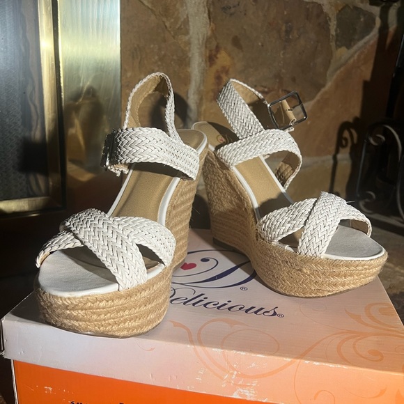 Cute Summer Wedge Beige - Picture 4 of 5